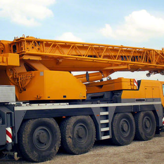 What Is a Crawler Crane And How Does It Work